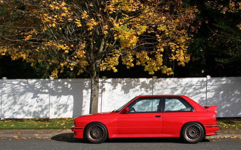 BMW E30 M3 Compact Red